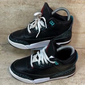 Jordan 3 Retro Kids Black and Teal Sneakers